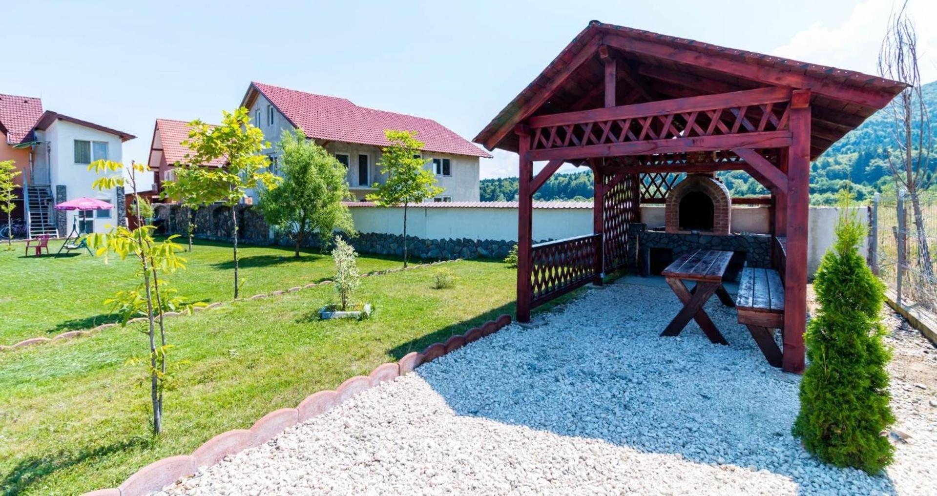 Pensiunea Mountain King Sîmbăta de Sus 외부 사진